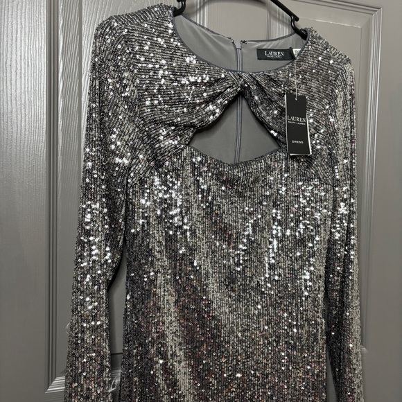 🥂Lauren Ralph Lauren New Sequined Twist Front Dress Silver and Grey Size 4 - Picture 3 of 16